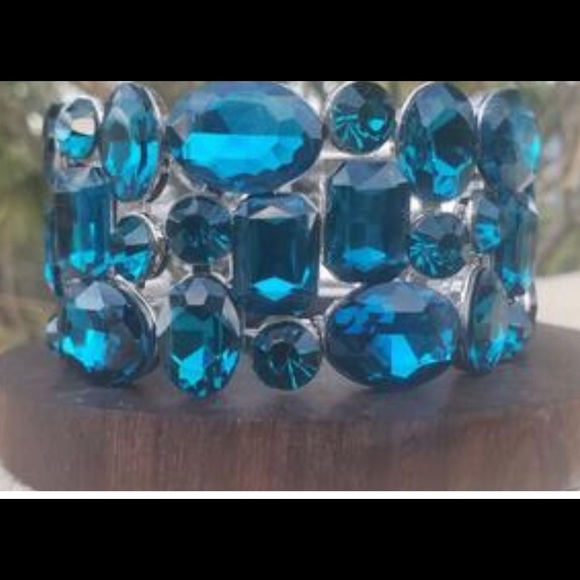 Crystal Stretch Evening Bracelet - Picture 2 of 2